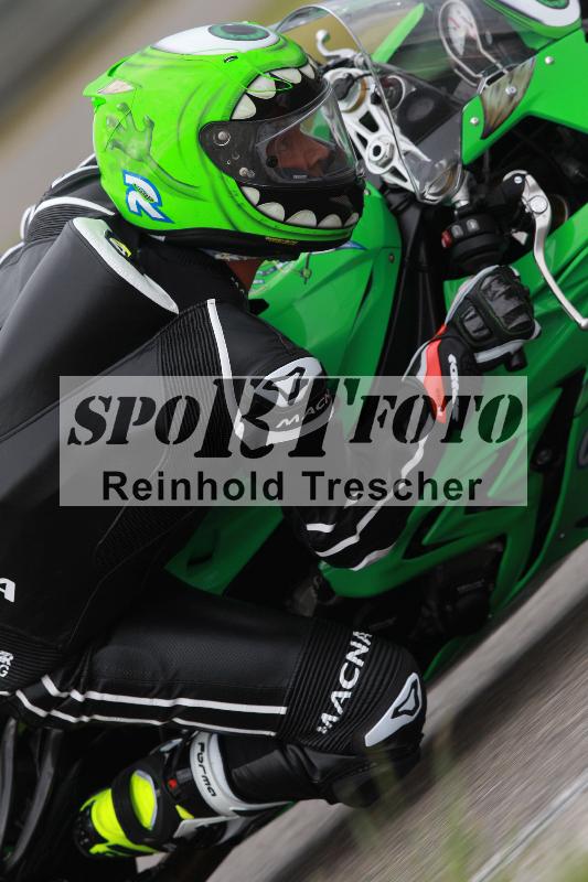 Archiv-2022/13 25.04.2022 Plüss Moto Sport ADR/Freies Fahren/39
